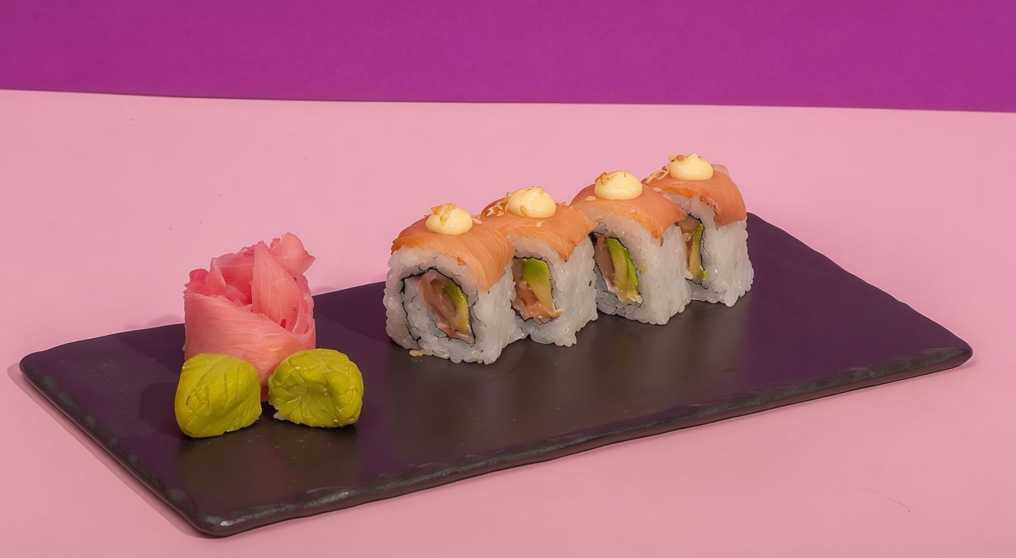 Top Smoked Salmon Roll