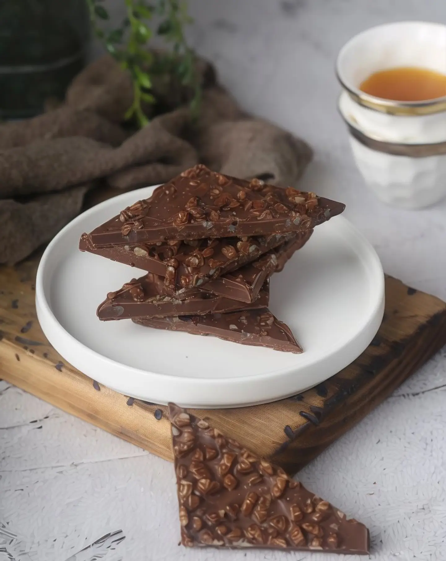 Chocolate Pieces With Rice Crispy Box