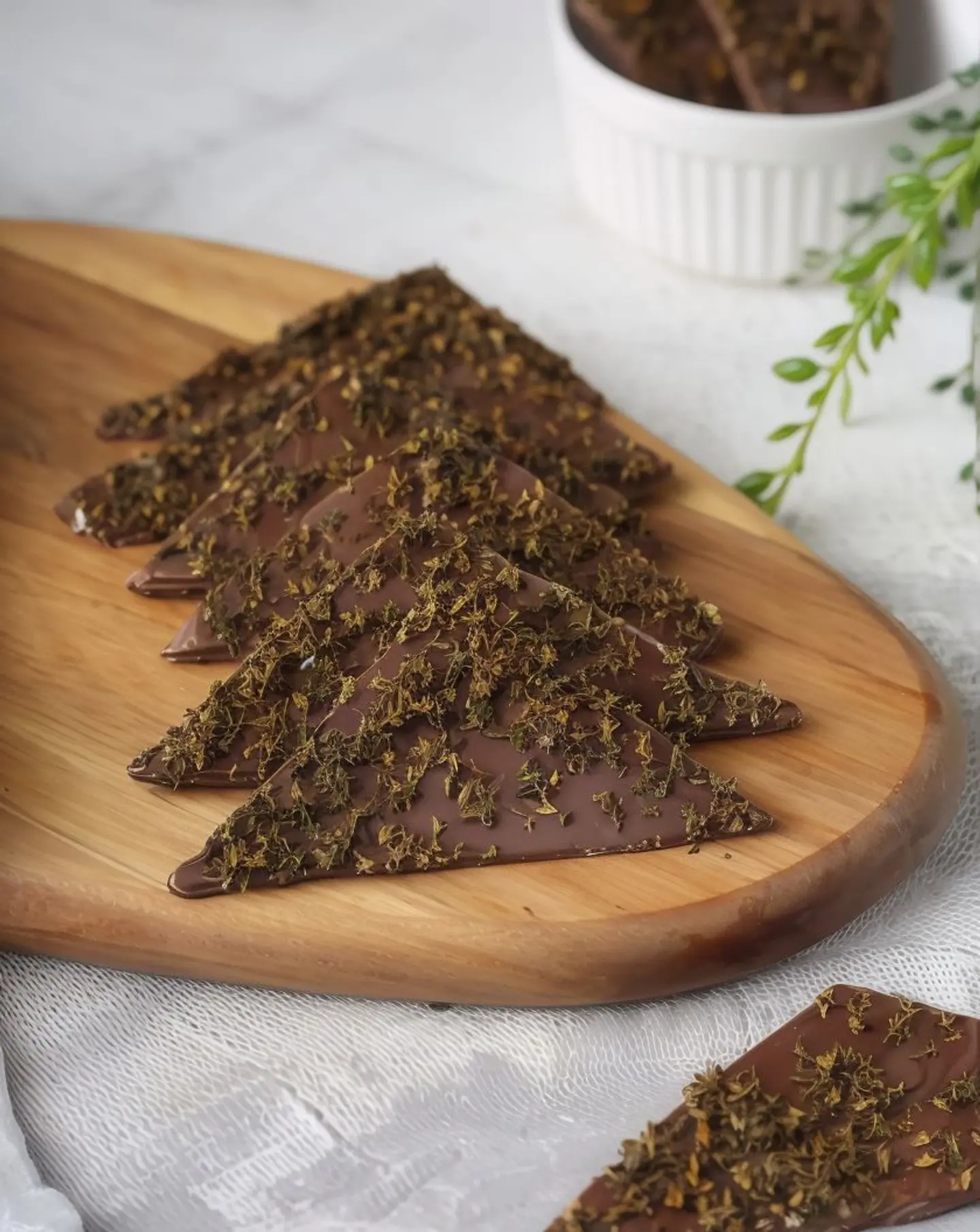 Chocolate Pieces With Thyme Box