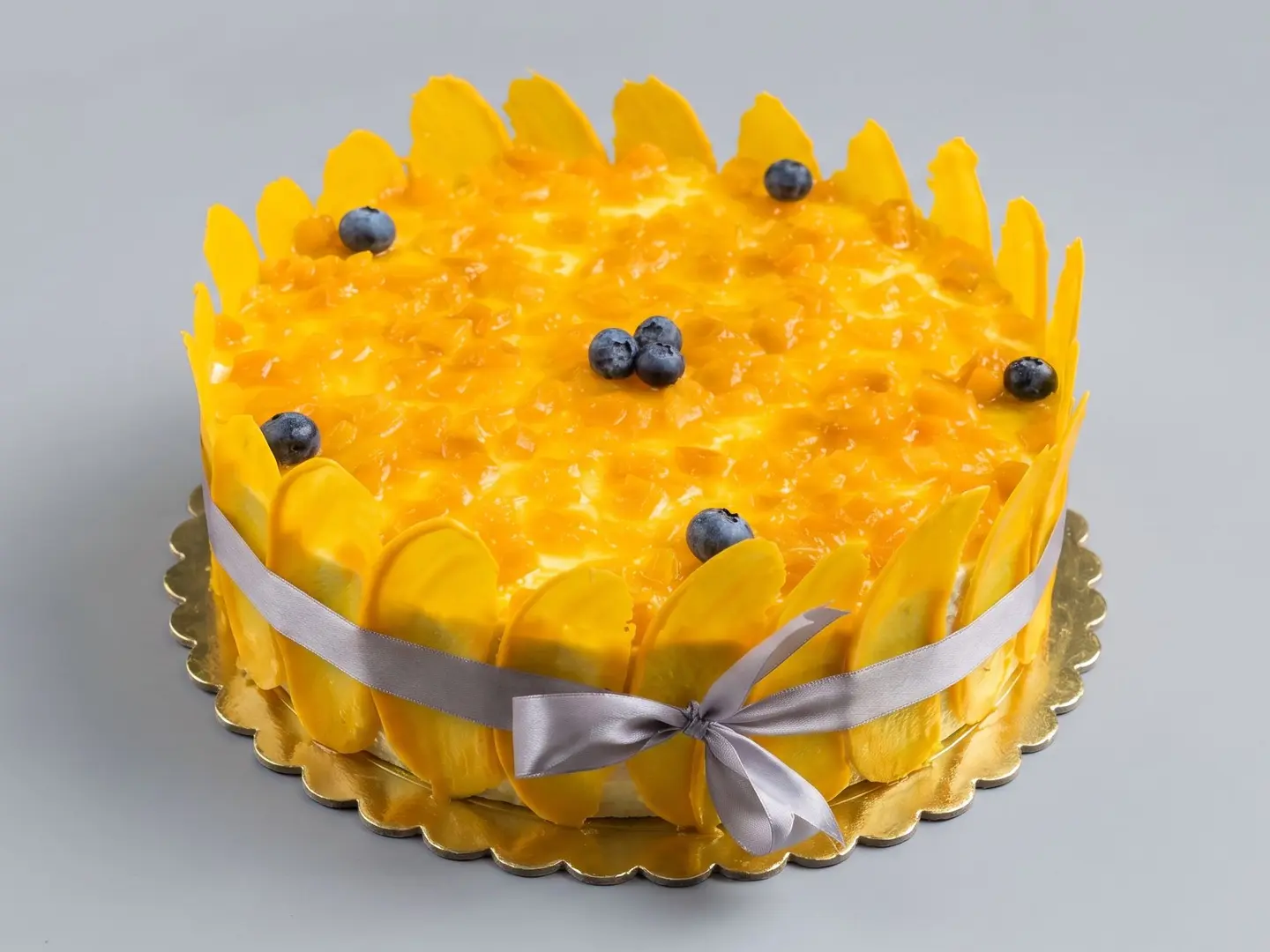Large Mango Cake