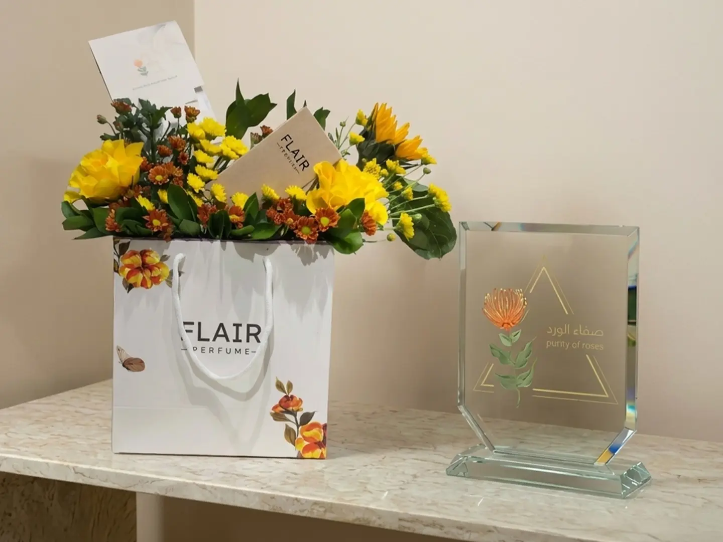 عطر نسائي من نوع فليرمع الورد رقم 3