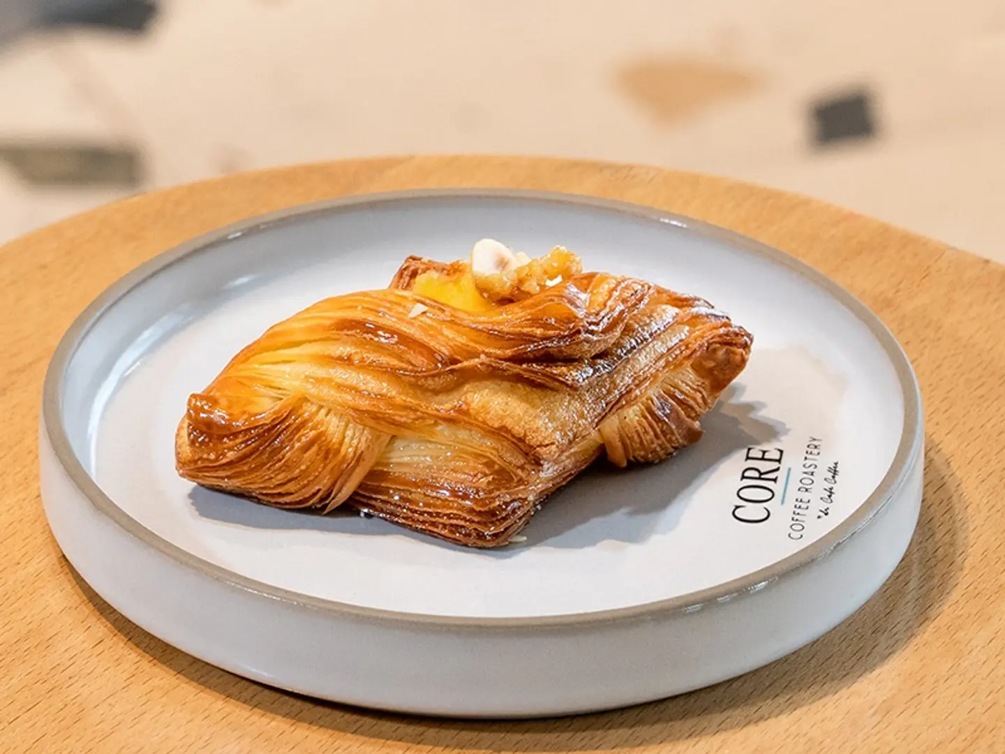 دانيش كاسترد بالبندق