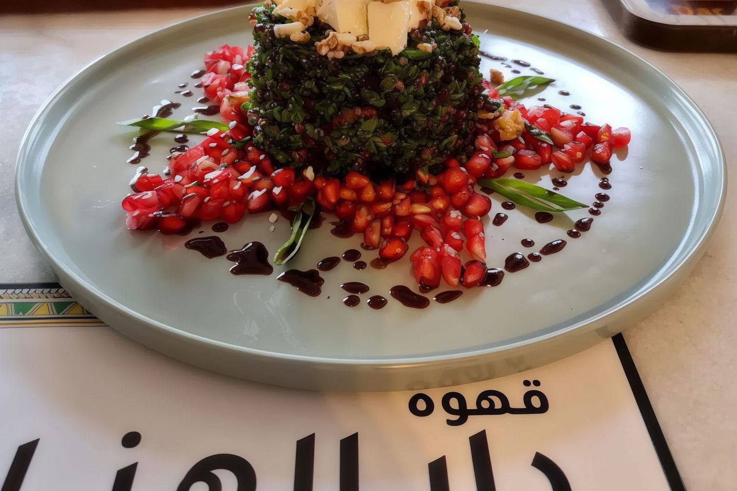 سلطة تبولة مع الكينوا