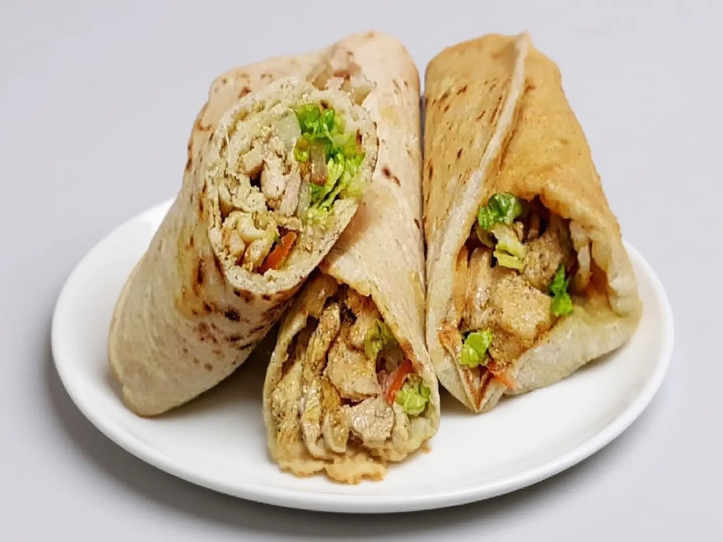 ساندوتش شاورما تورتيلا جبن