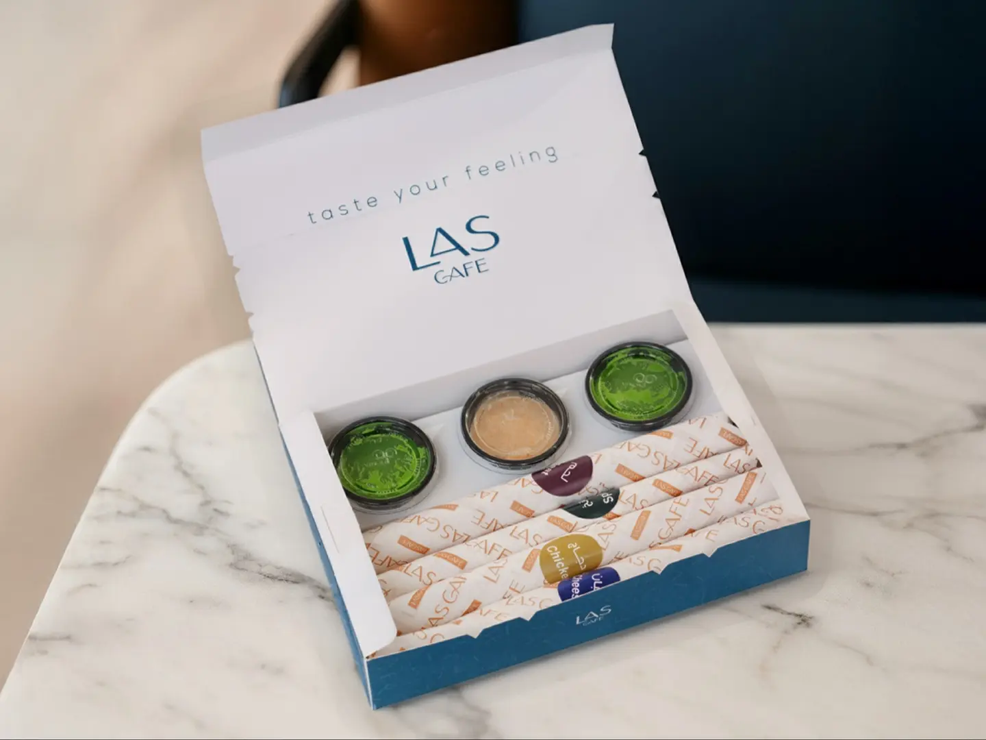 Lass Fatayer Box (4 Pieces) - Las Pastries Box   4 Pieces