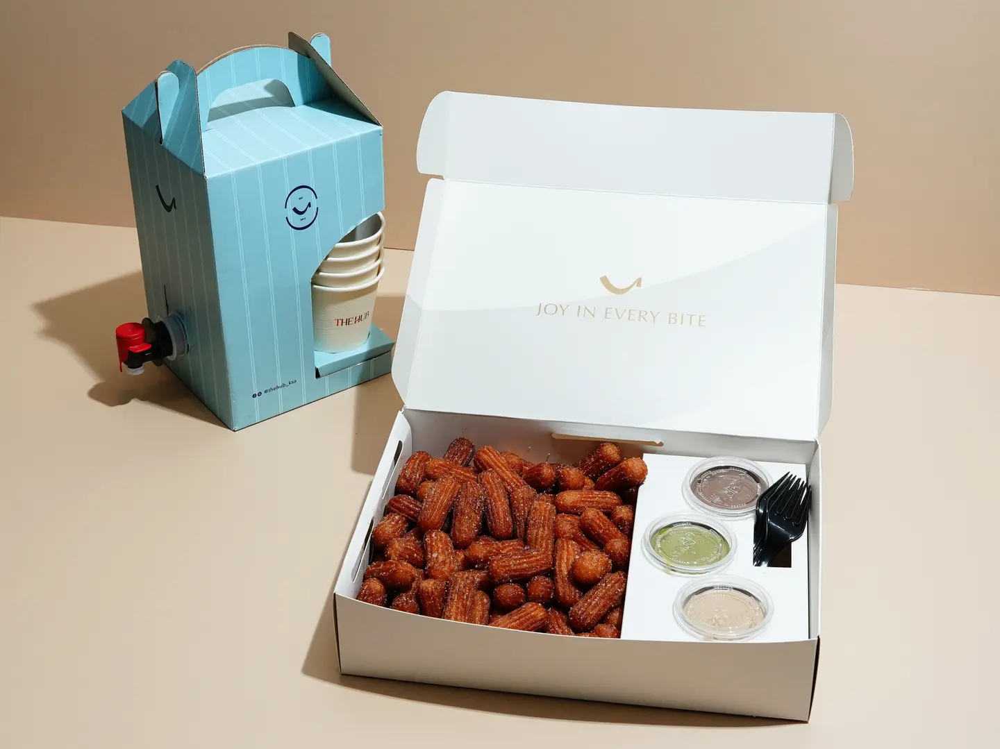 صندوق تشوروز وقهوة