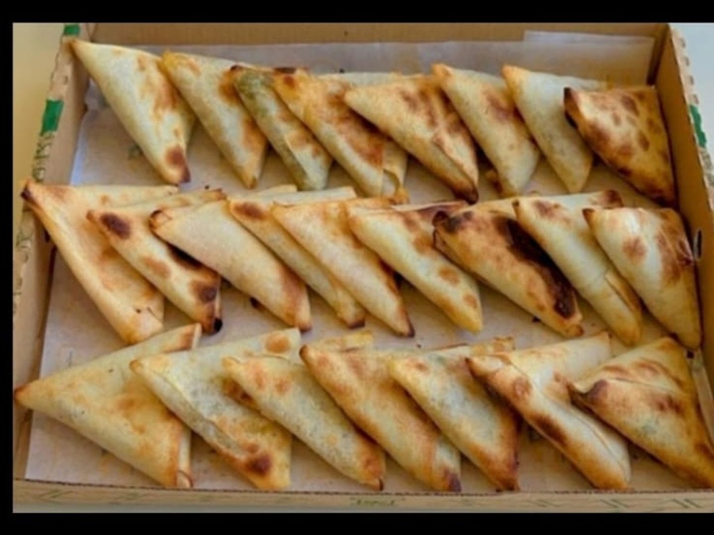 Sambosa Mix Box