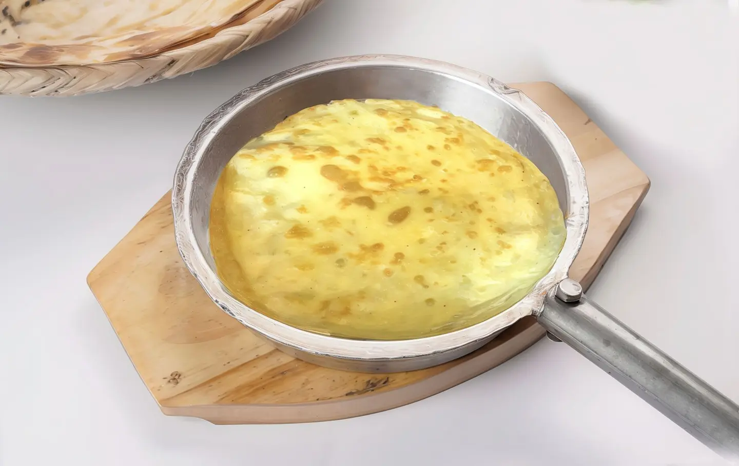 بيض مطجن
