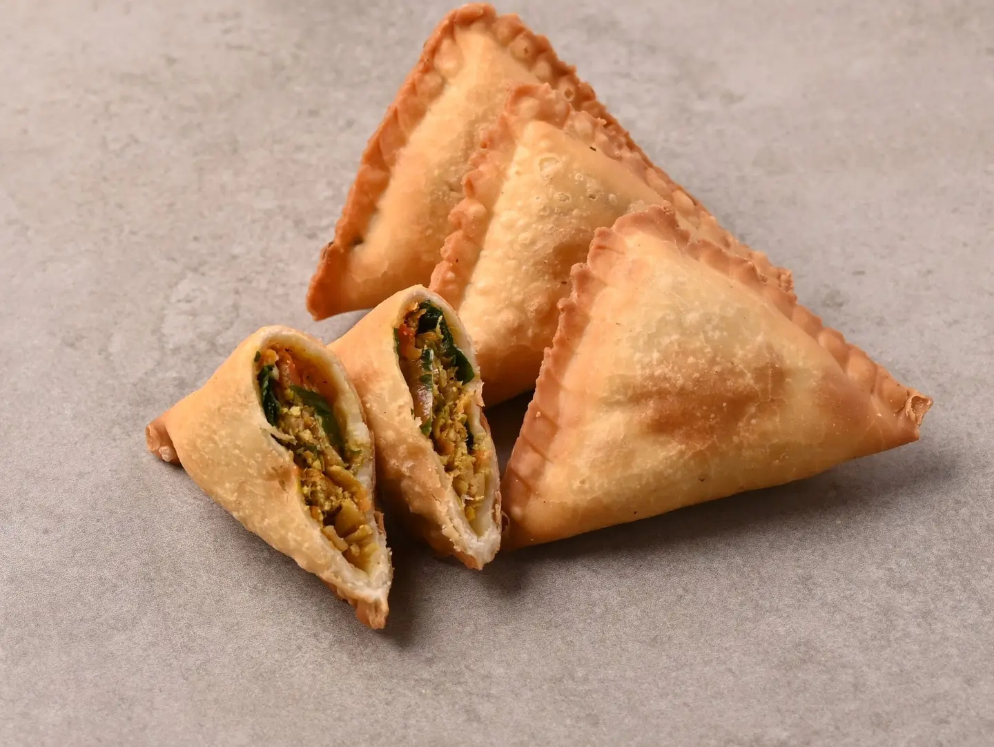 بف دجاج خمس حبات
