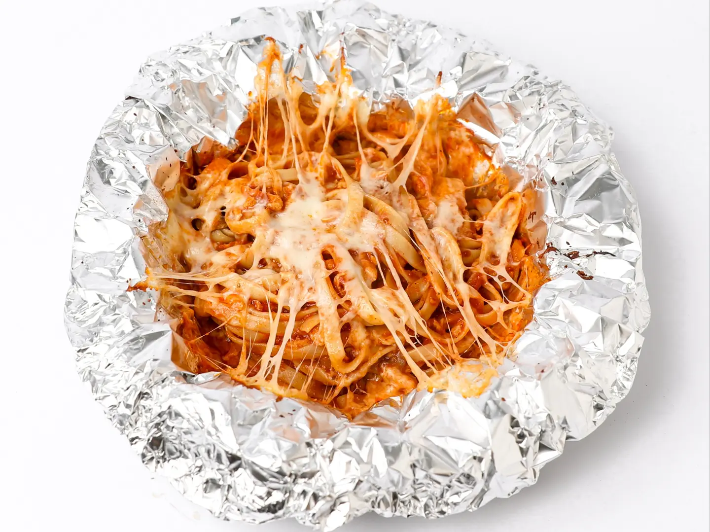 فيوتشيني صوص احمر