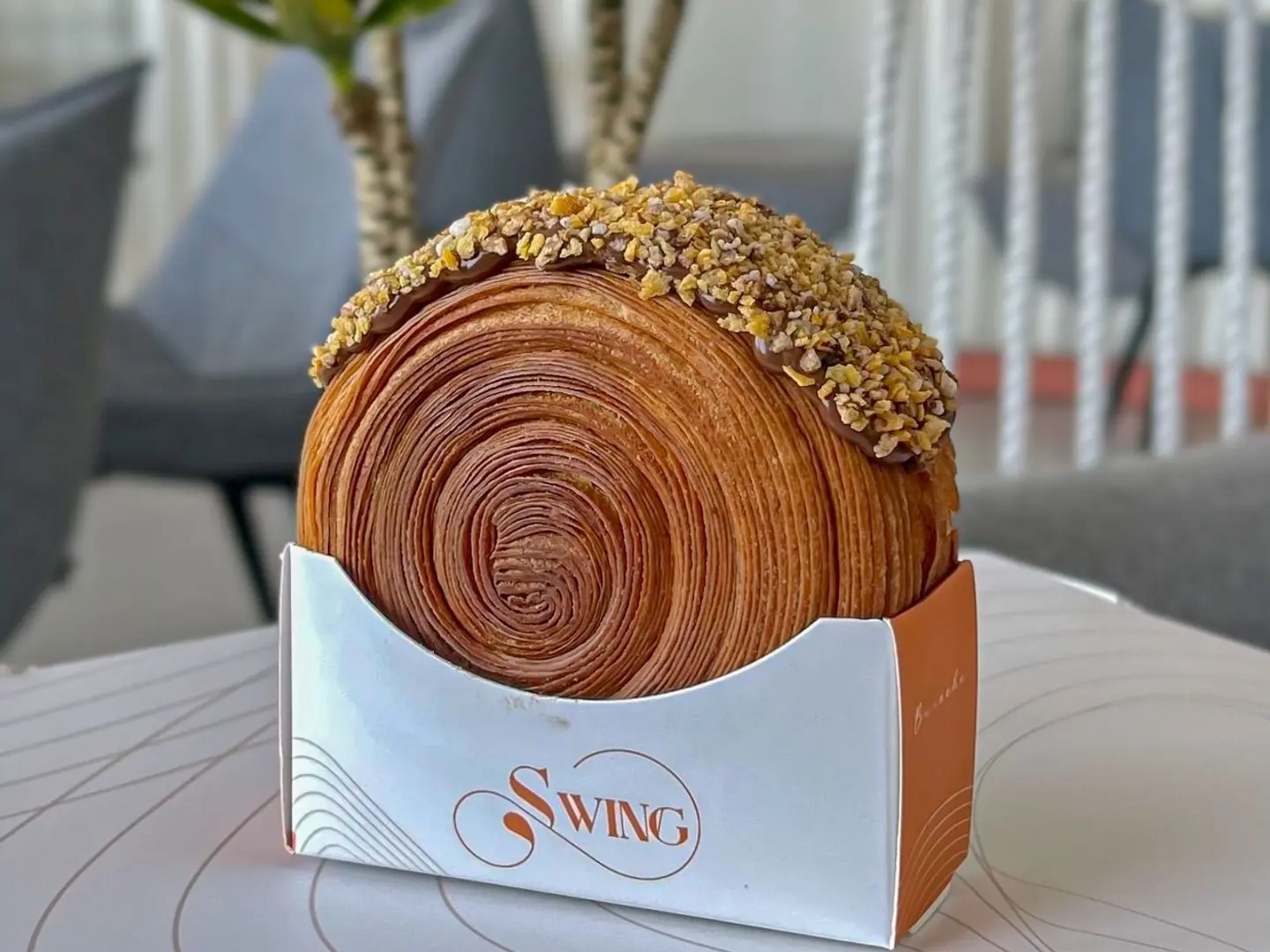 نوتيلا كرولز مع قهوة اليوم