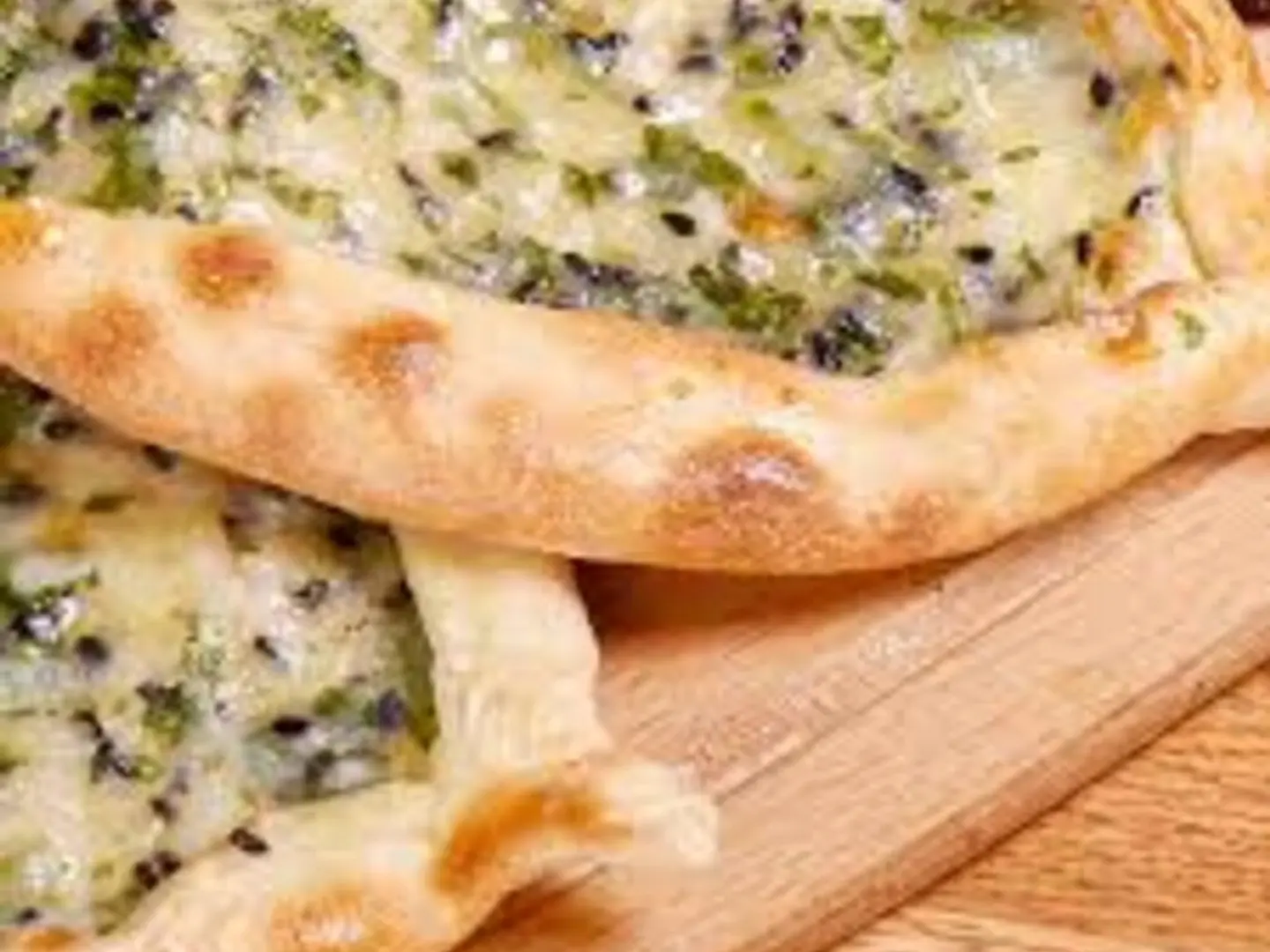 فطيرة جبن زعتر