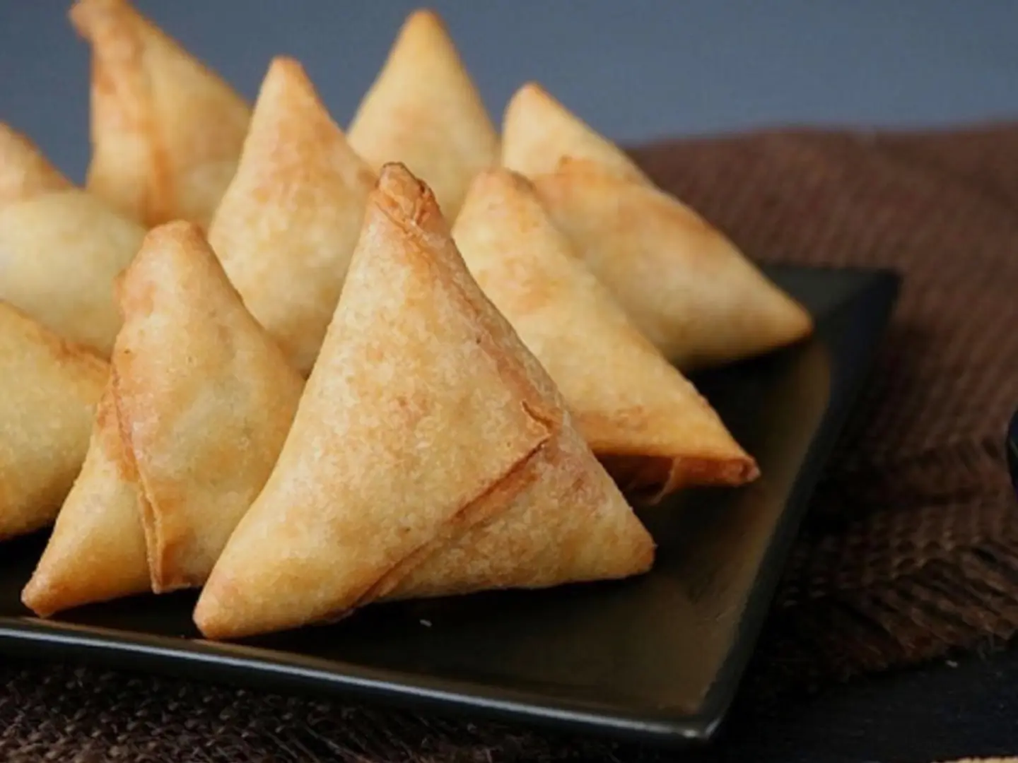 500g Meat Samosa