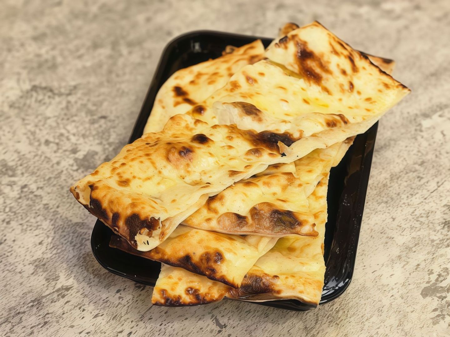 خبز نان بالثوم