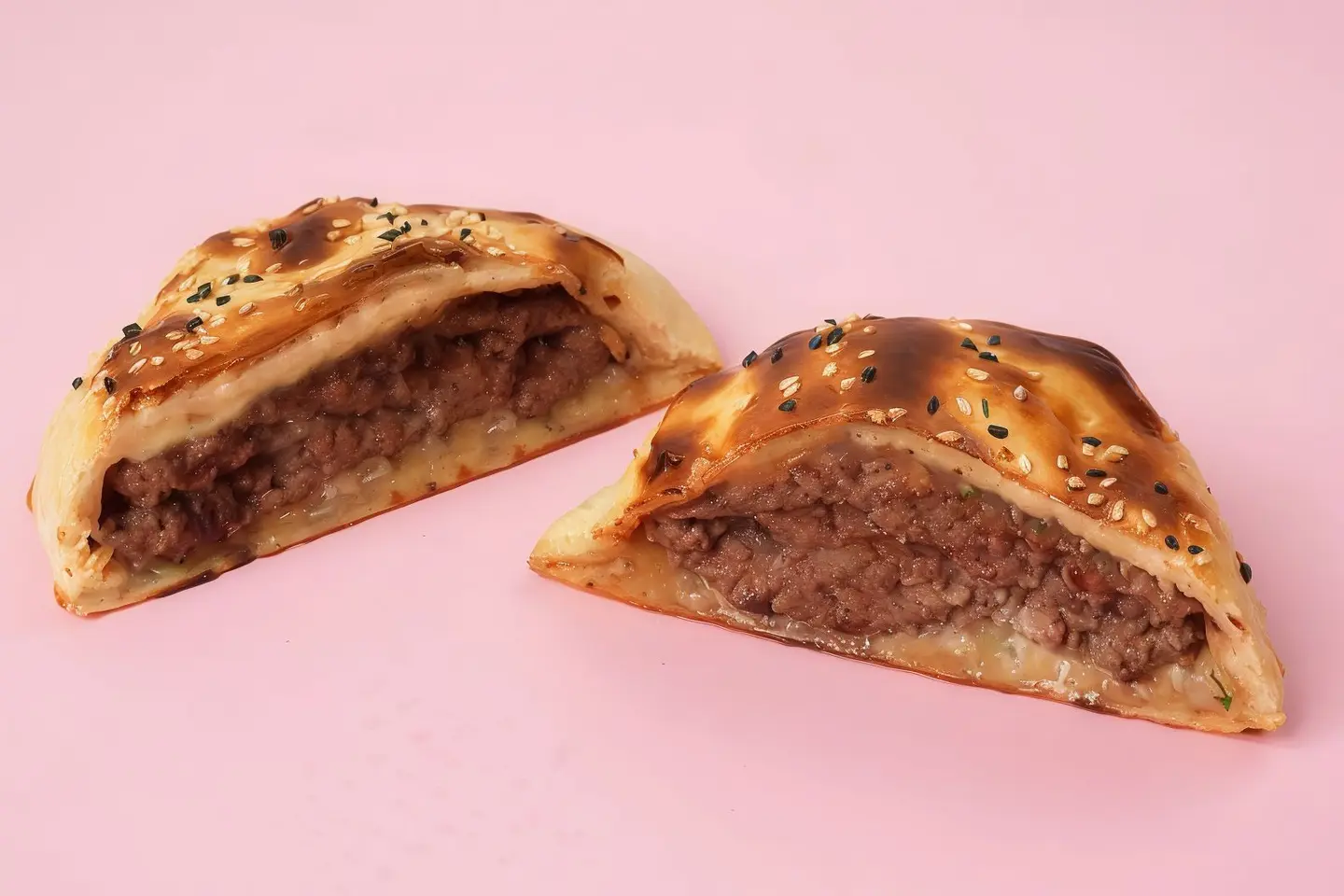 فطيرة برجر لحم