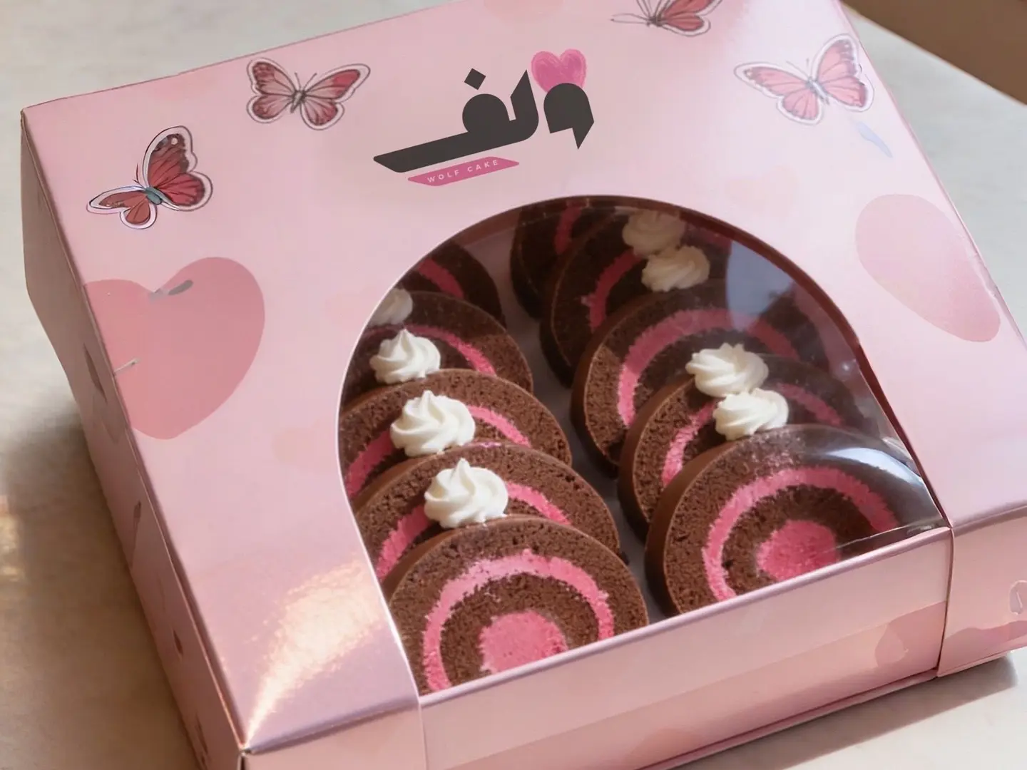 Strawberry Swiss Roll Box (10 Pieces)