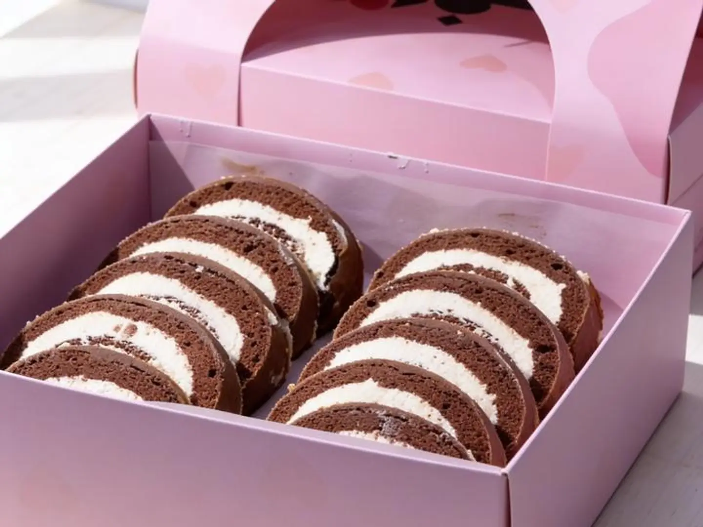 Caramel Swiss Roll Box