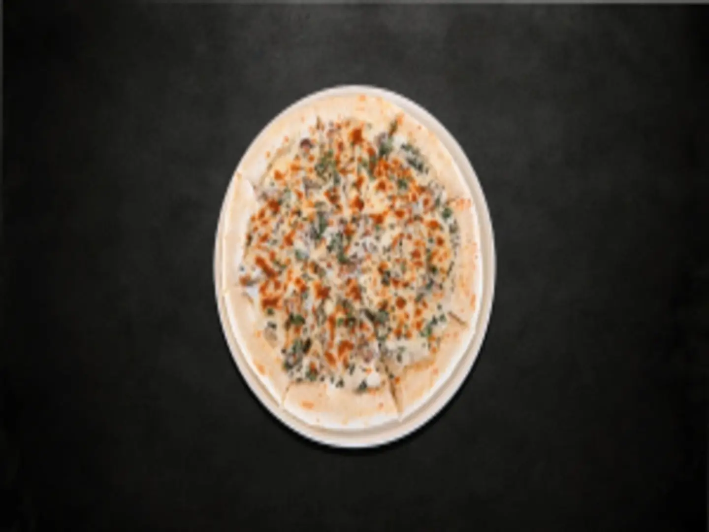 بيتزا الهليون العشبية