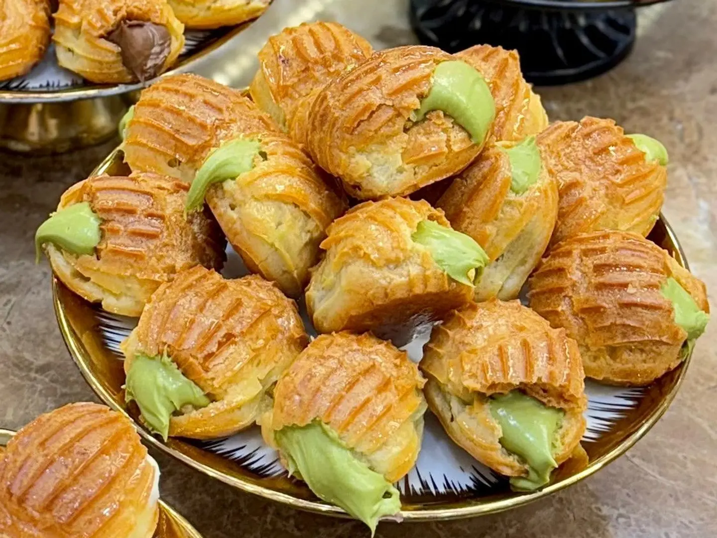 بلح الشام مشوي بحشوة البستاشيو