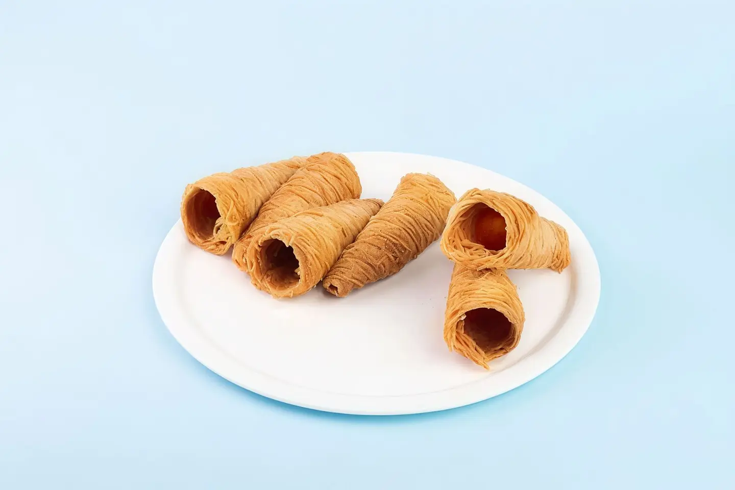 اقماع كنافة سادة علبة