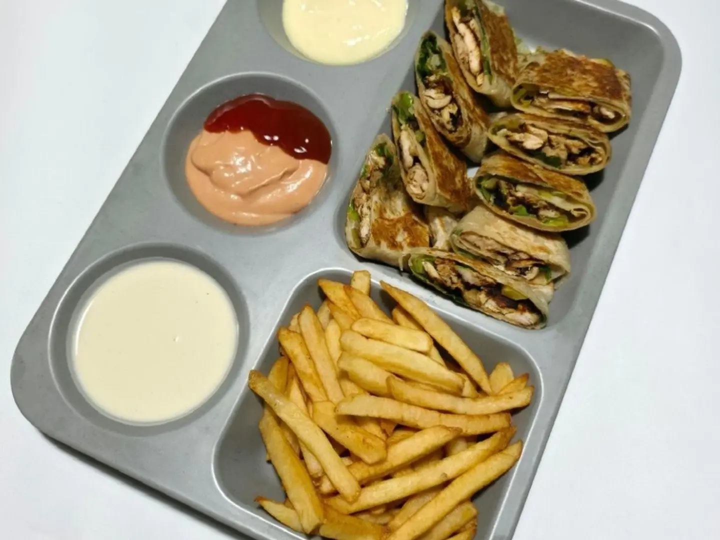 صحن شاورما دجاج عربي