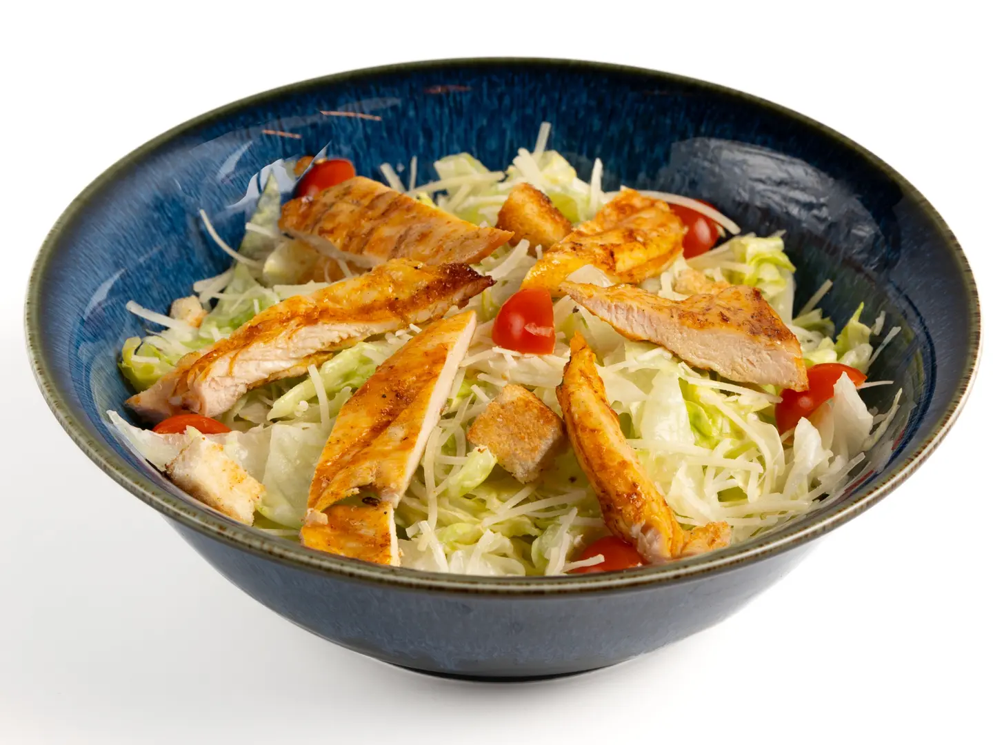 سلطة السيزر بالدجاج