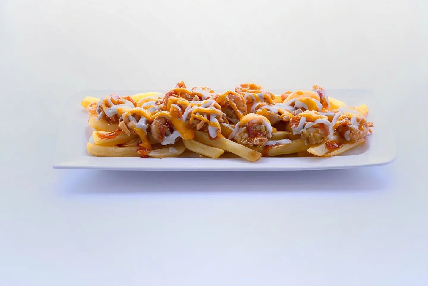 صحن بطاطس بالجمبري مع الصوصات - صغير