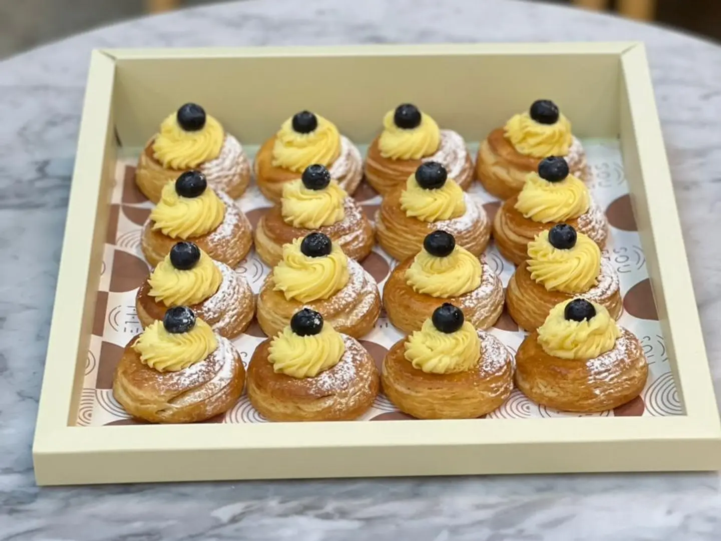 Mini Danish Custard Blueberry Box   16 Pieces