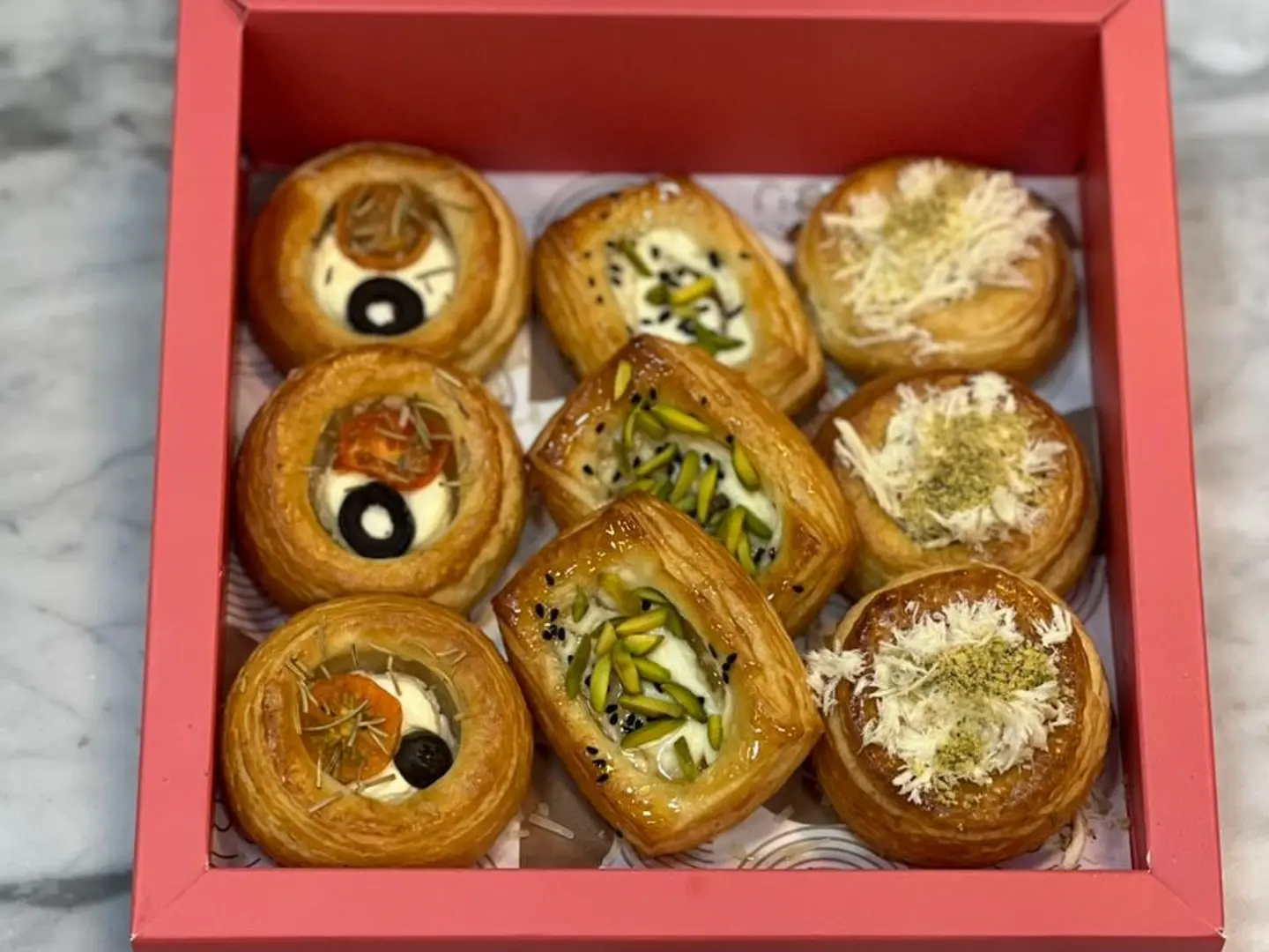 Small Danish Mix Mini Box   9 Pieces