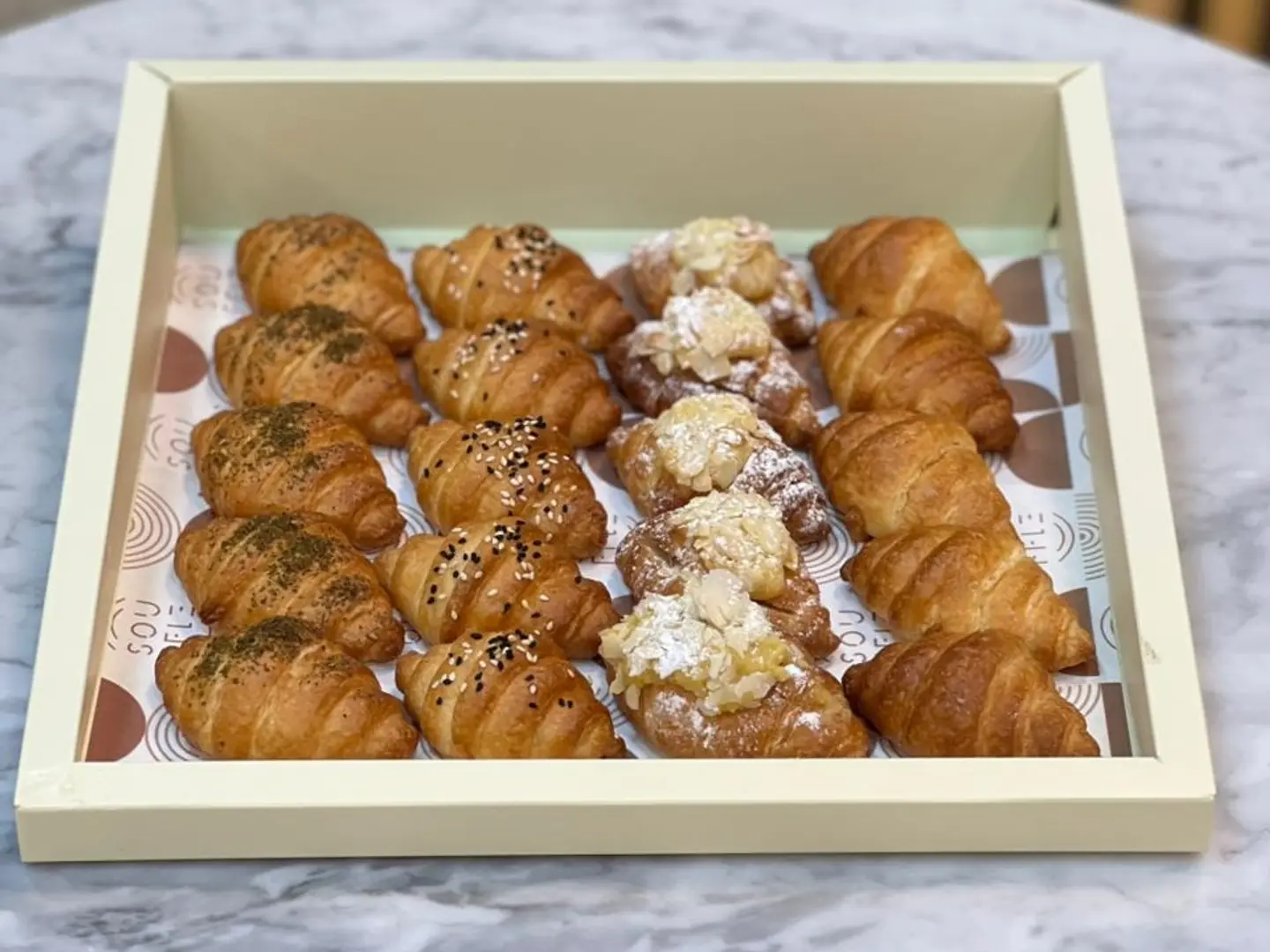 Mini Croissant Mix Large Box   20 Pieces
