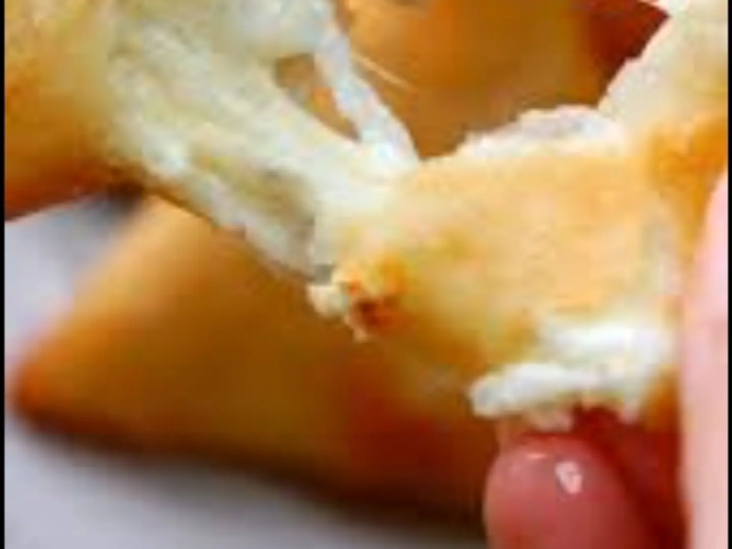 سمبوسة محشية بالجبن