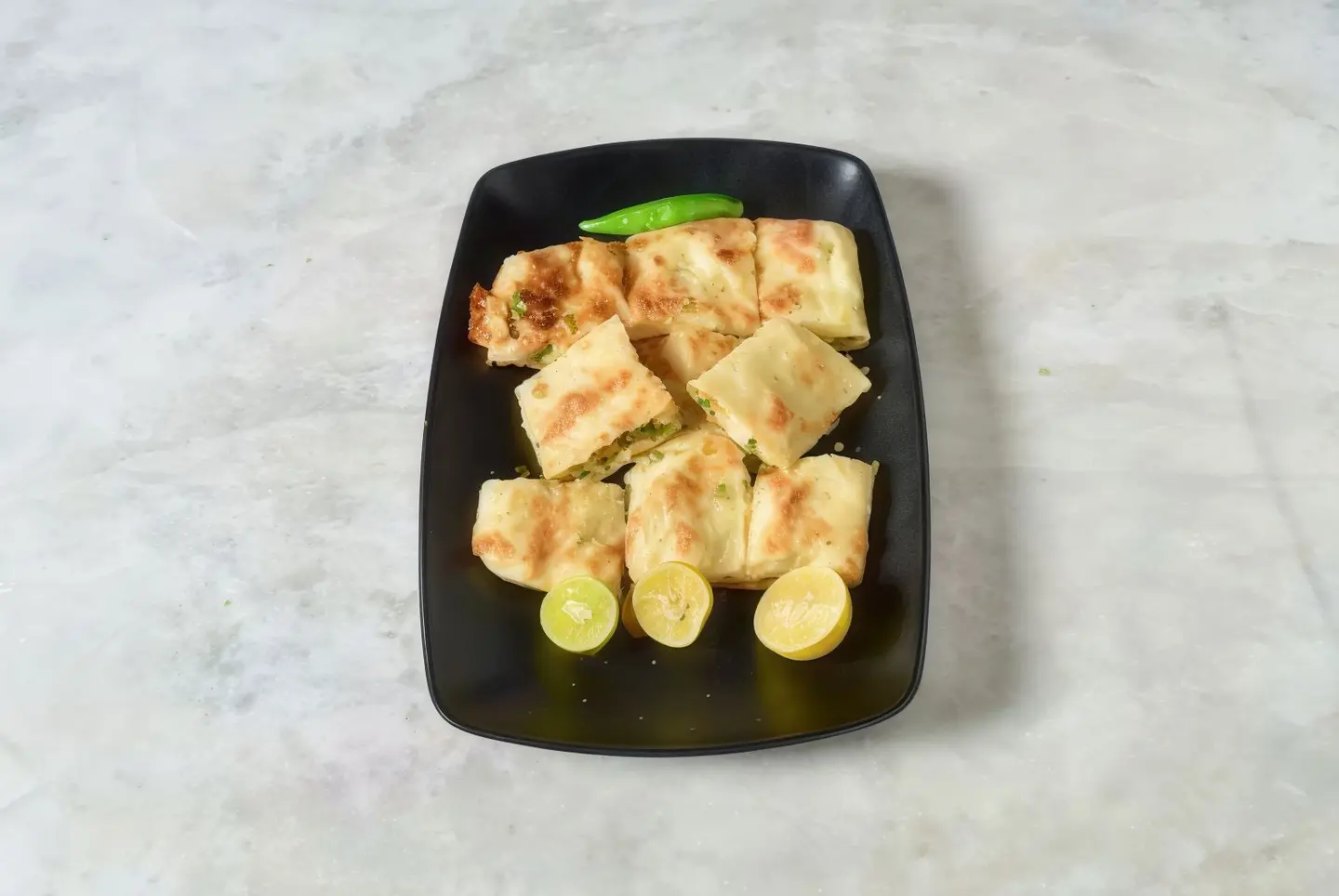 مطبق مالح جبنة بيضاء