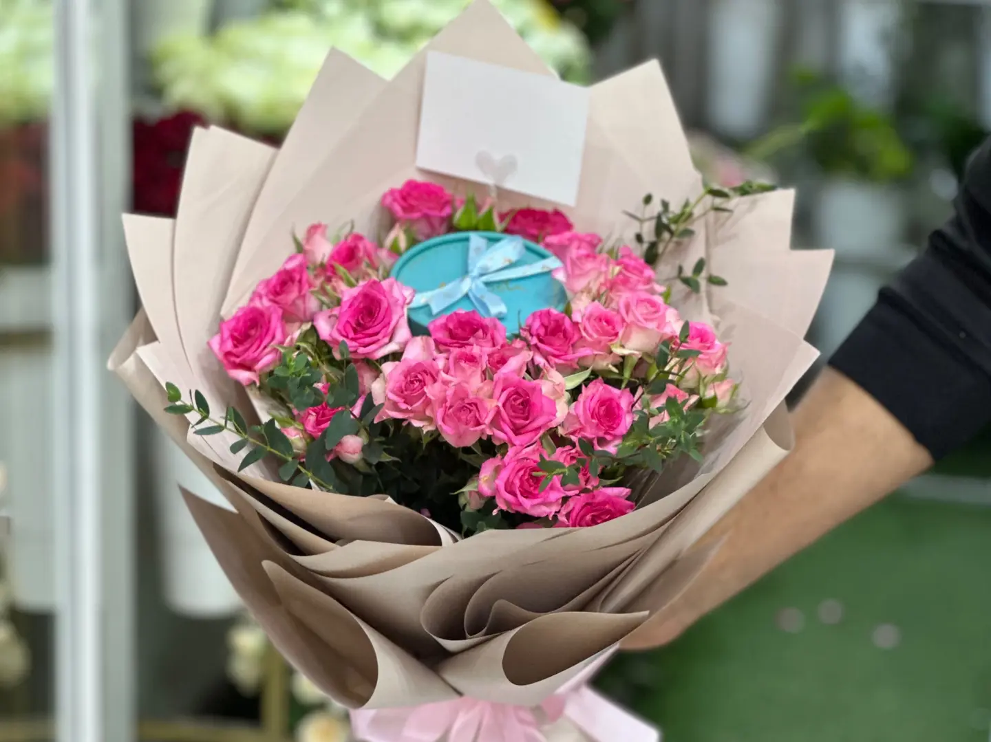 Anoush Pink Rose Bouquet With Beige Wrapping