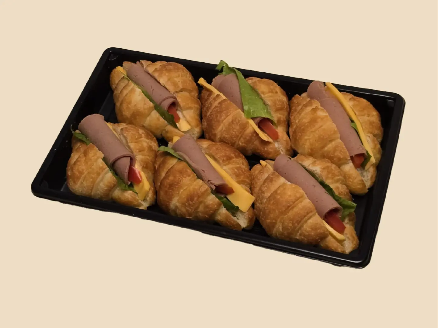 طبق فطيرة كروسان مرتديلا