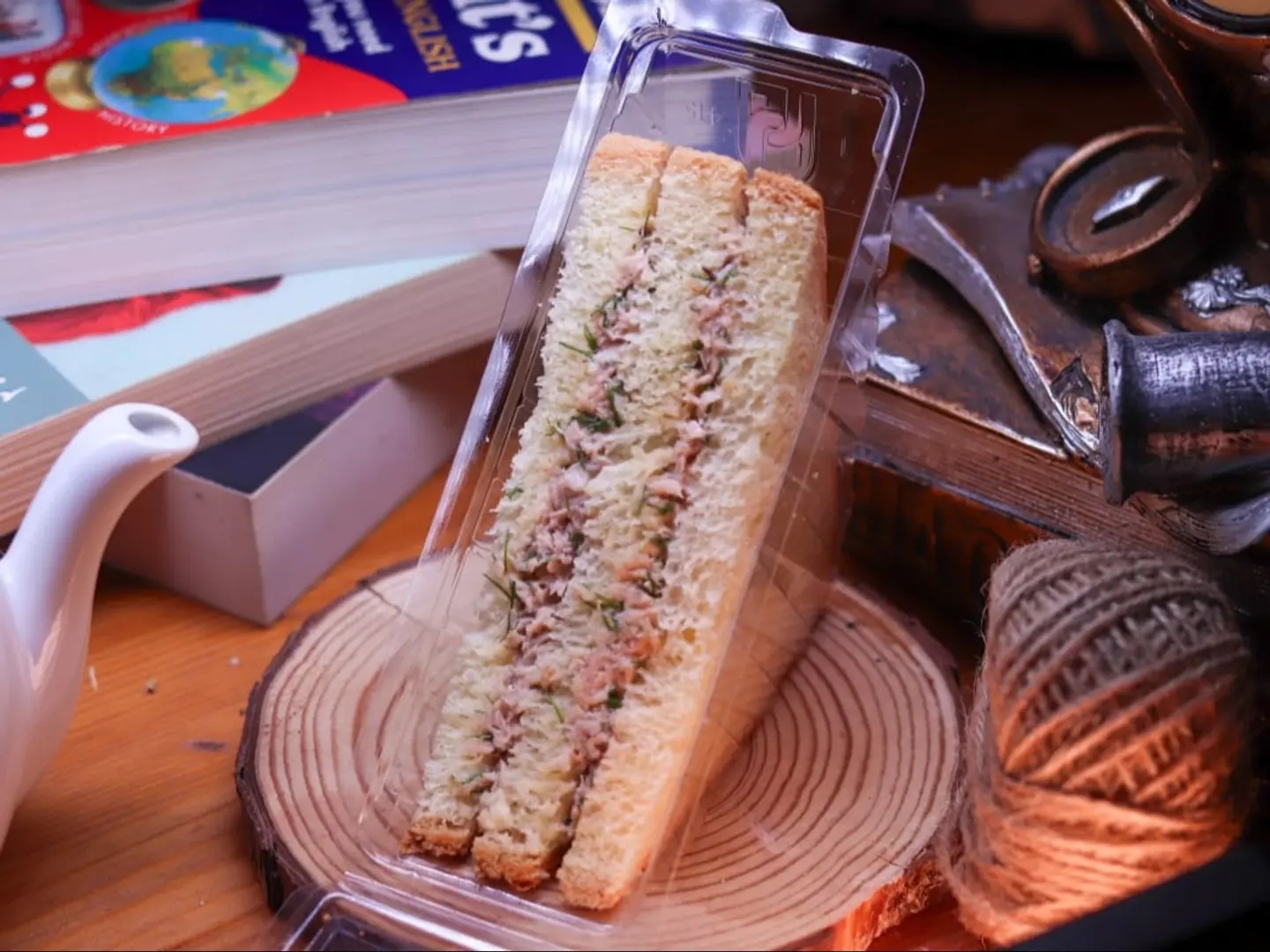 كلوب ساندوتش تونه