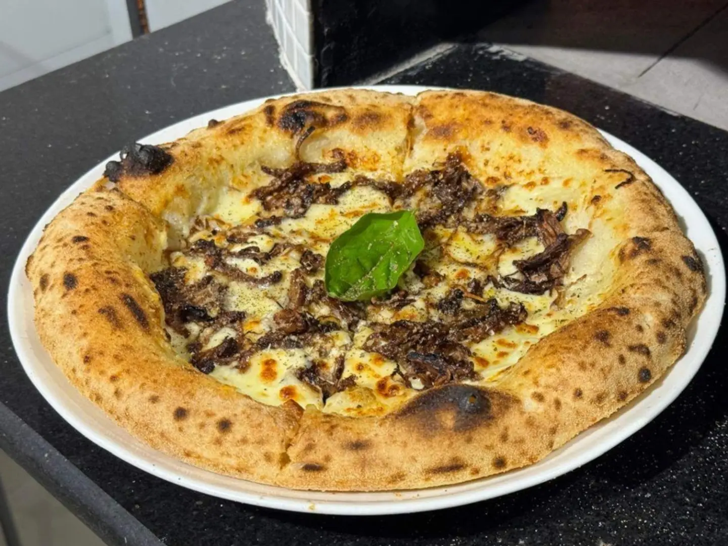 بيتزا بريسكت