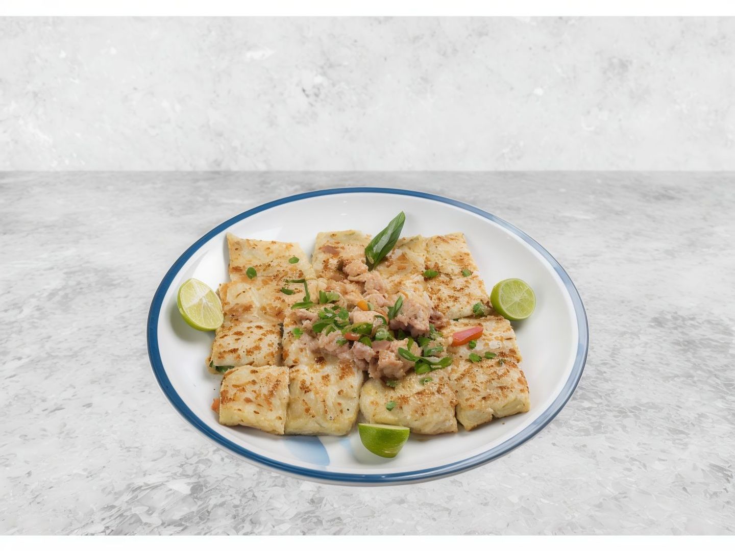 مطبق مع تونة