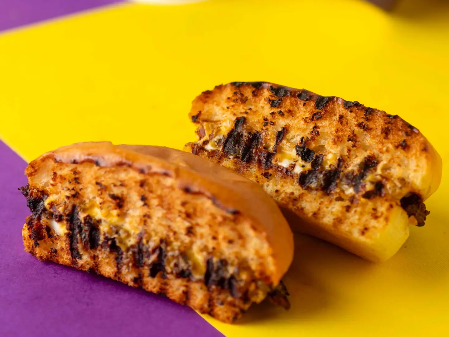 برجر بالفحم الامريكي و الحطب