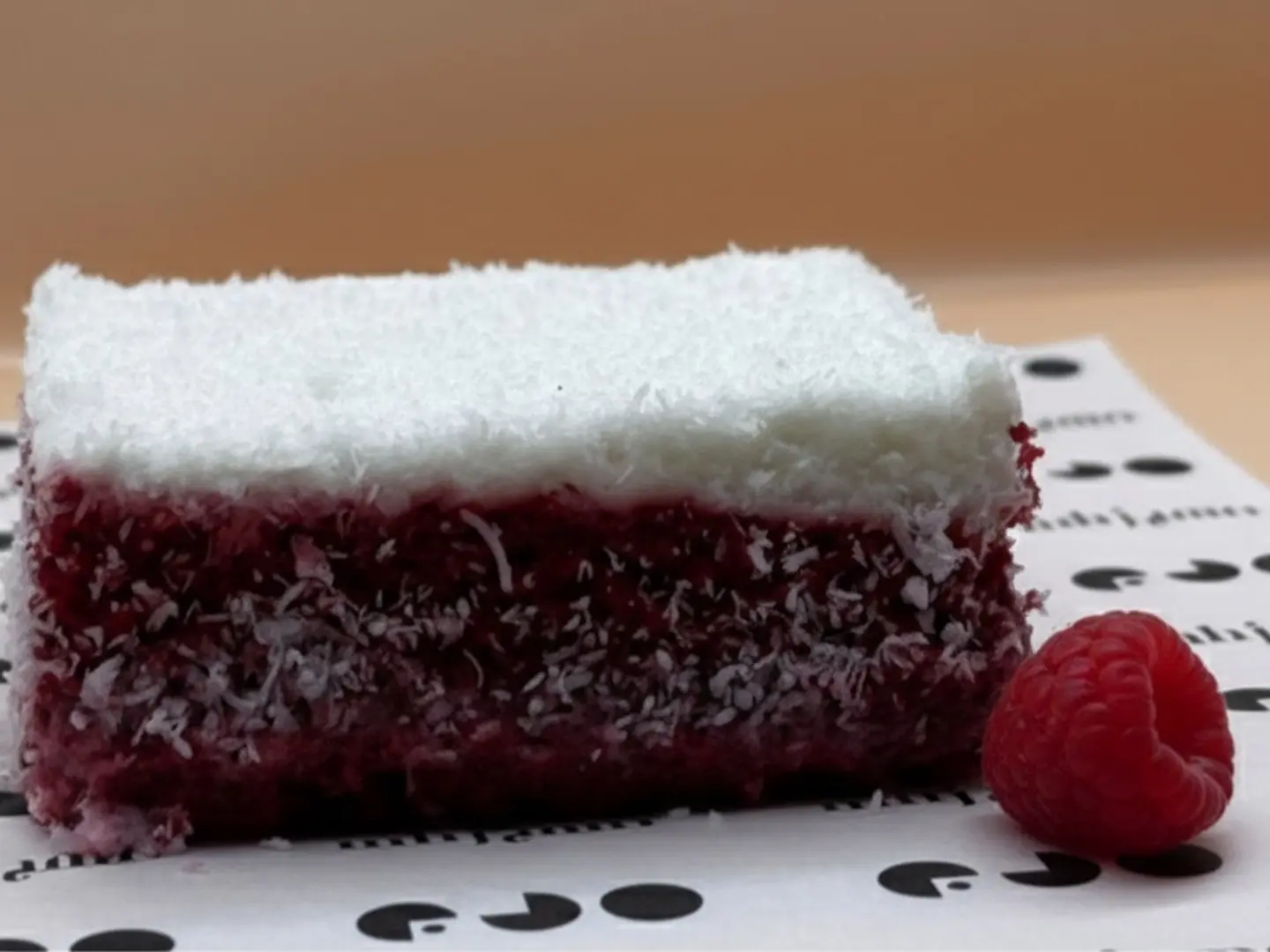 كيكة الكوكنت ( جوز الهند) اللذيذه