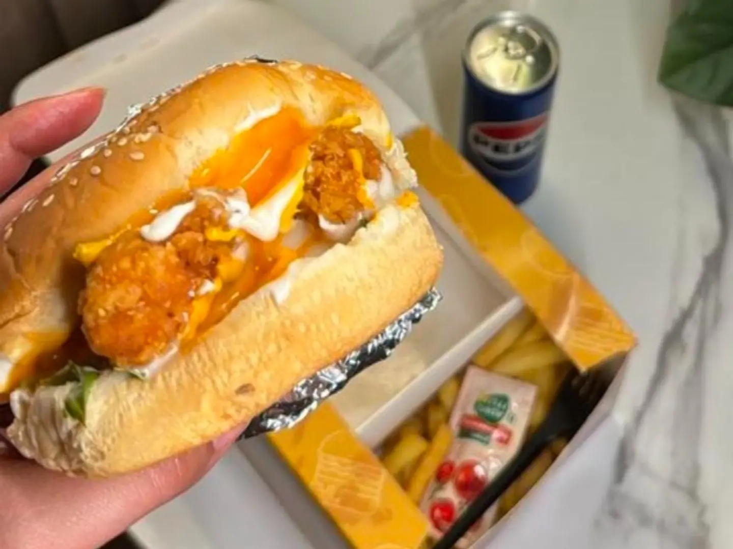 وجبة زنجر دجاج