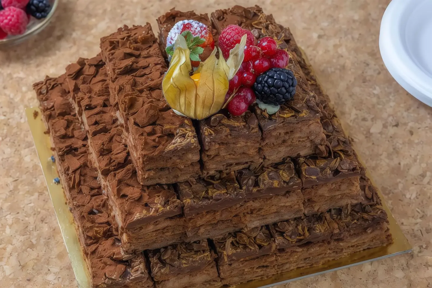 Cake Mille Feuille Pyramid Chocolate