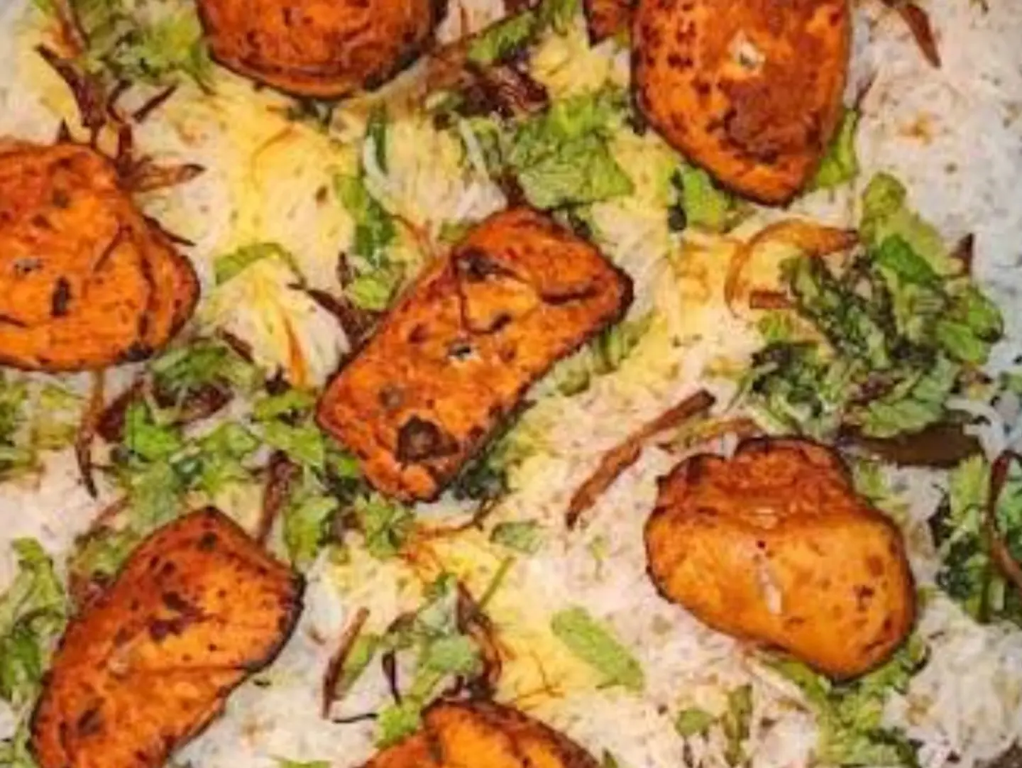 Chicken Shish Tawook 2 Sticks With Rice And Tomato, Onion And Smokey Green Chilli - Spicy