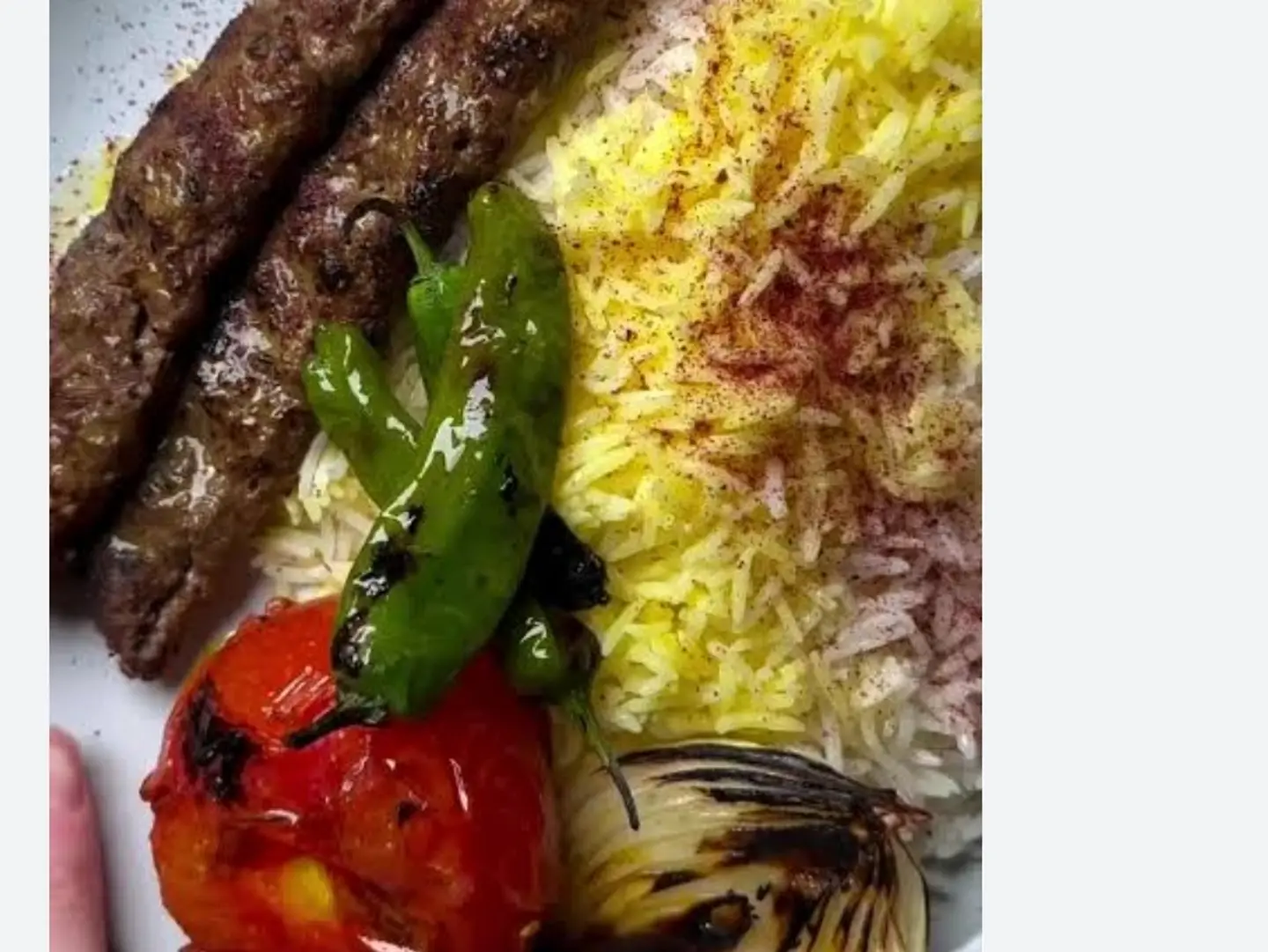 Meat Kabab 2 Sticks With Rice And Tomato, Onion And Smokey Green Chilli - Spicy