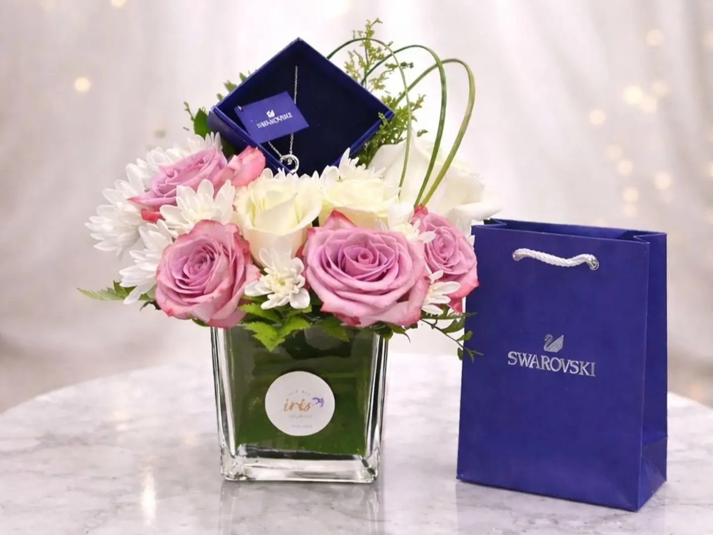 قلادة سواروفسكي وردية