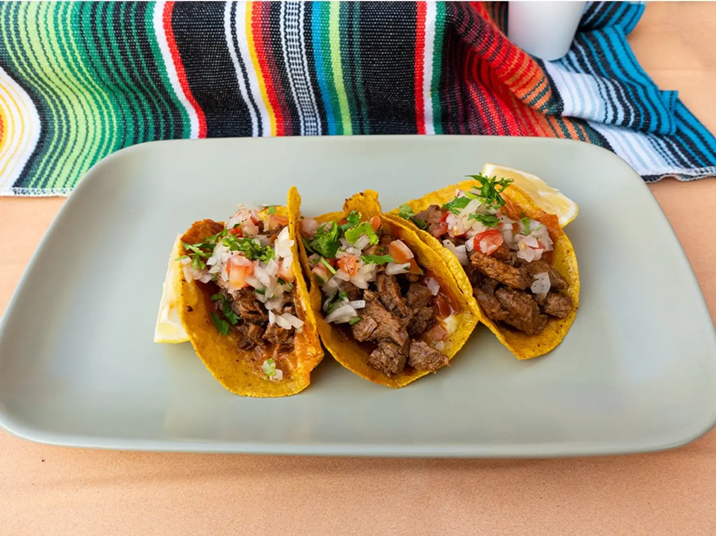 تاكو لحم بقر أسادا