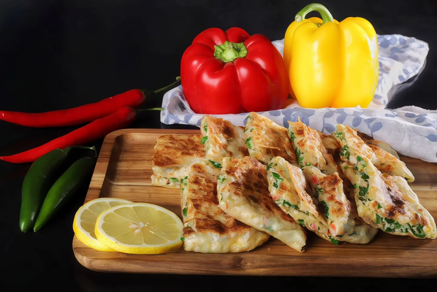 Mutabbak With Vegetables