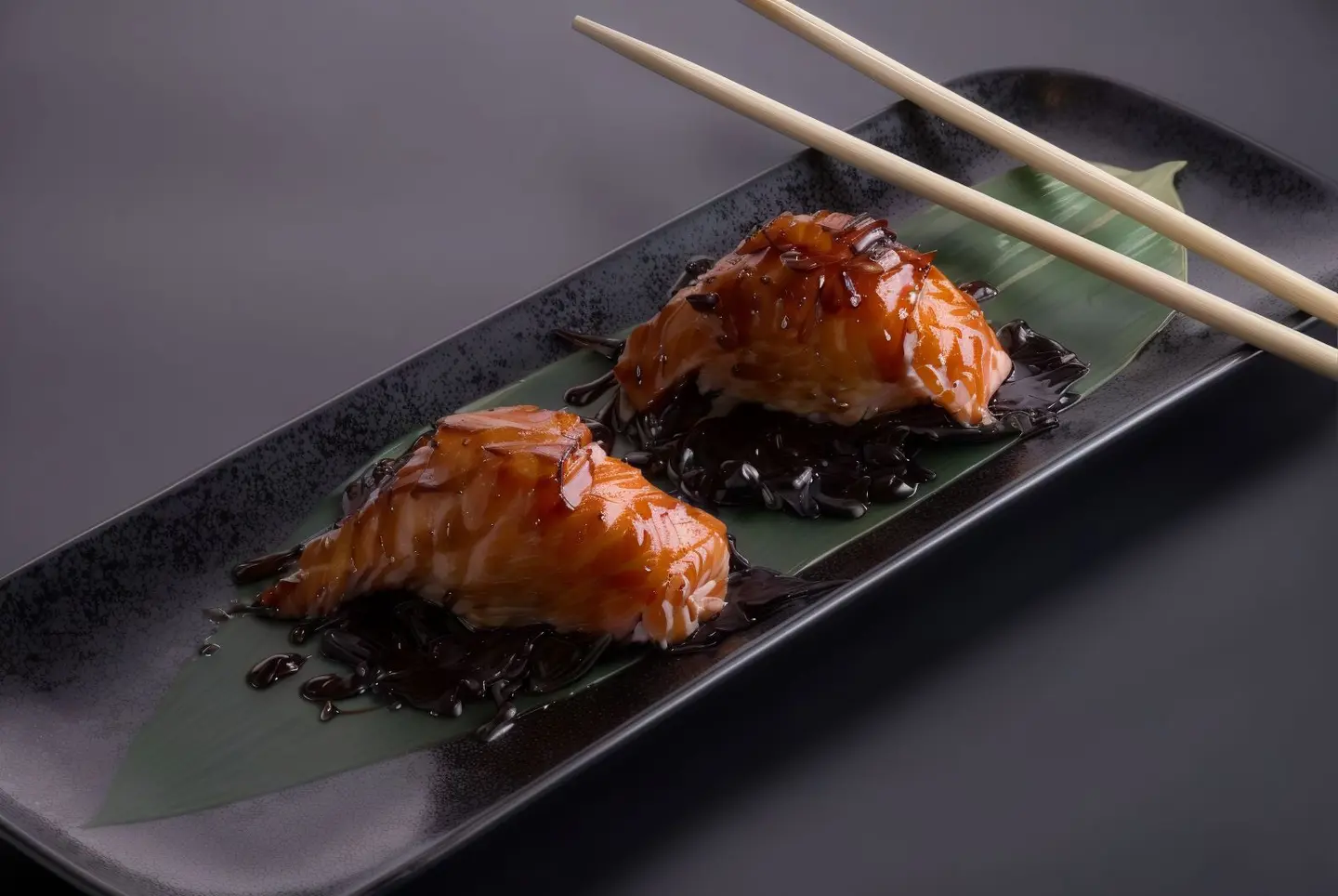 Nigiri Salmon Teriyaki