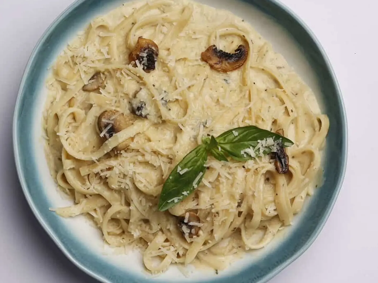 Fettuccine Alfredo Pasta