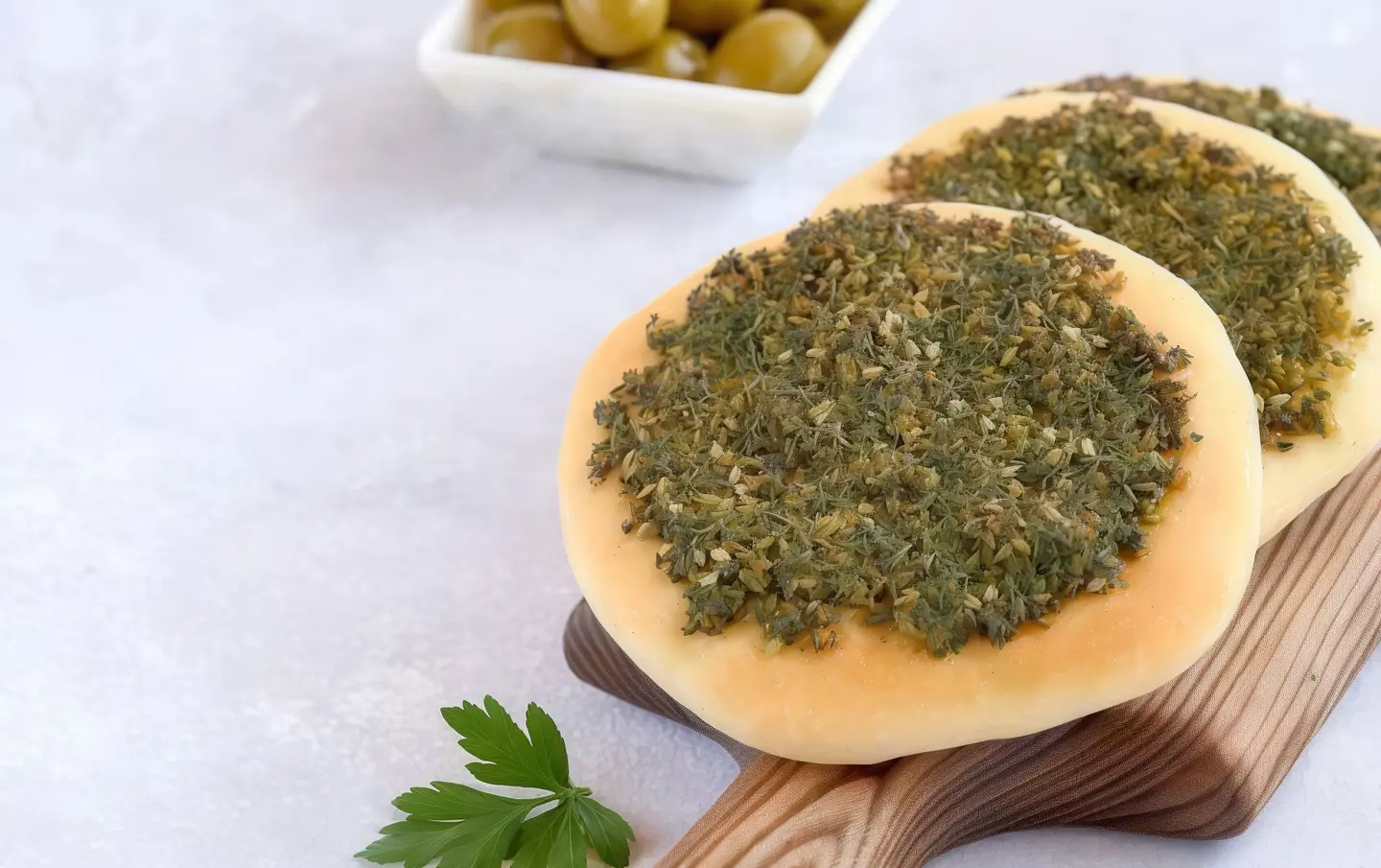 زعتر بالجبن