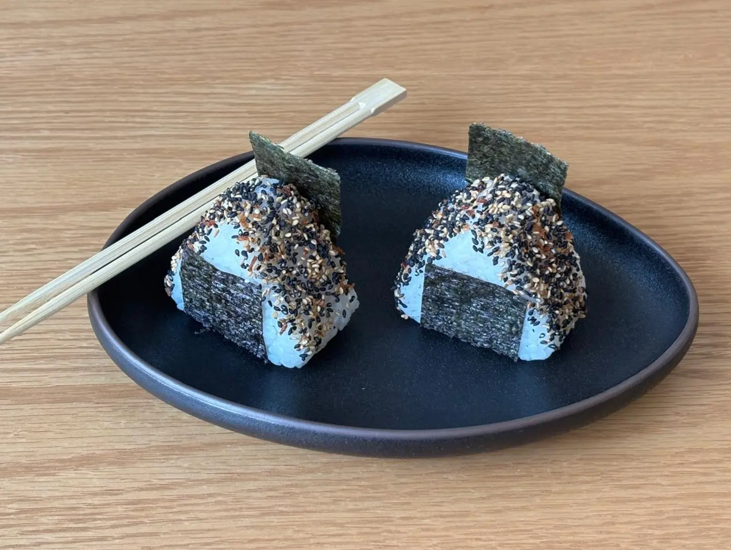 Kani Onigiri Twins